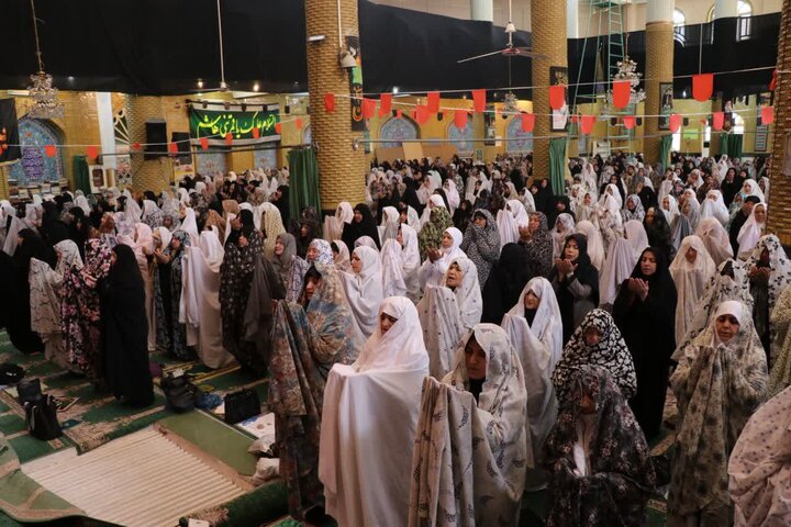 تصاویر/ برگزاری نماز عبادی سیاسی جمعه در قرچک