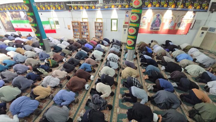 تصاویر/ اقامه نمازجمعه شهرستان ریگان