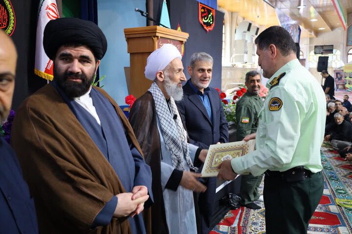 تصاویر / نماز عبادی سیاسی جمعه در شهرستان ساری