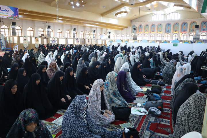 تصاویر / نماز عبادی سیاسی جمعه در شهرستان ساری