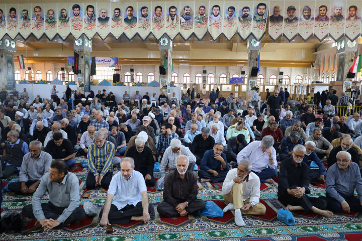 تصاویر / نماز عبادی سیاسی جمعه در شهرستان ساری