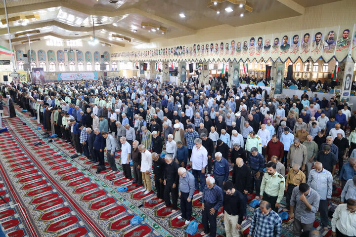 تصاویر / نماز عبادی سیاسی جمعه در شهرستان ساری