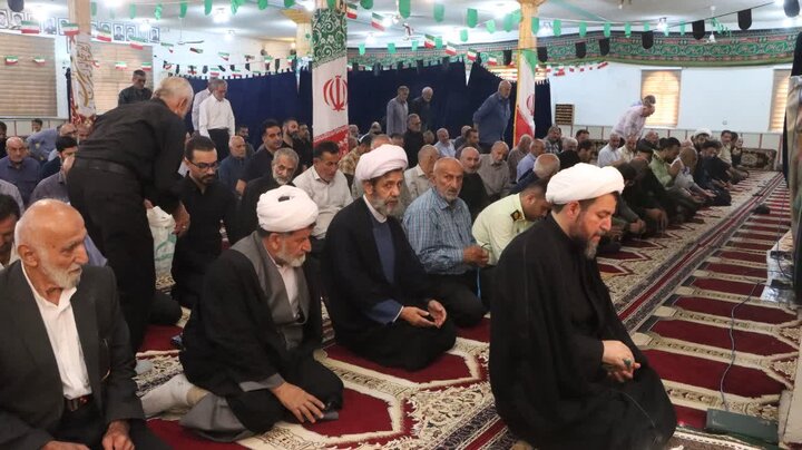 تصاویر/ نماز جمعه در سرخ رود