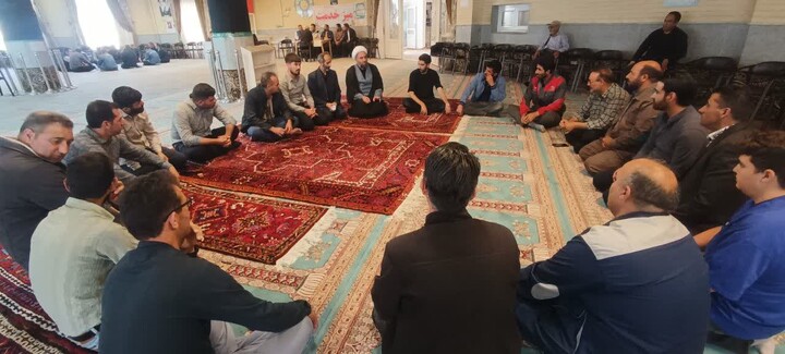 تصاویر/ نماز عبادی سیاسی جمعه در شهرستان ورزقان