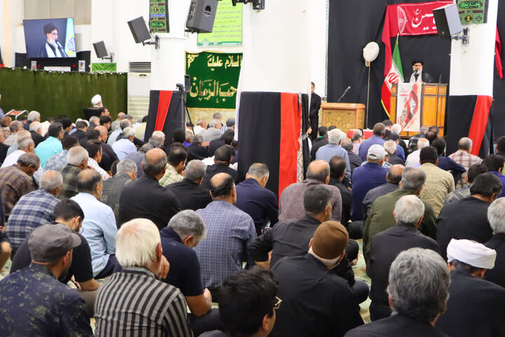 تصاویر/ نمازجمعه شهرستان بافق با حضور گسترده و باشکوه مردم دارالشجاعه بافق