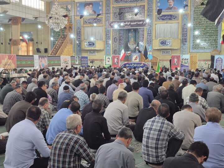 تصاویر/ اقامه نماز جمعه در پاکدشت