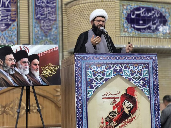 تصاویر/ اقامه نماز جمعه در پاکدشت