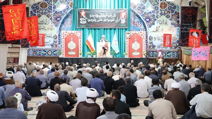 تصاویر/ نماز عبادی سیاسی جمعه در شهرستان مرند