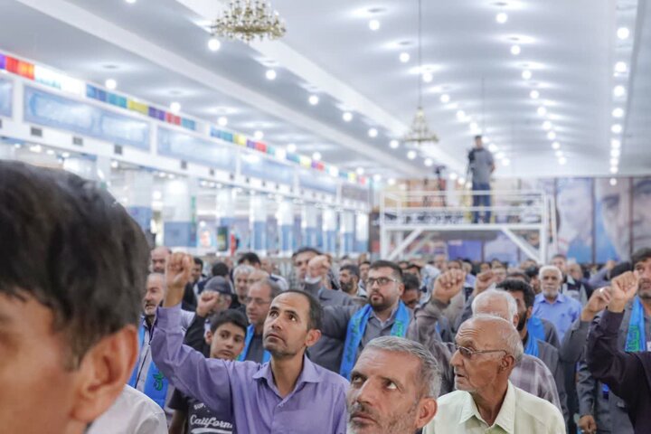 تصاویر/ اقامه نمازجمعه شهر کرمان