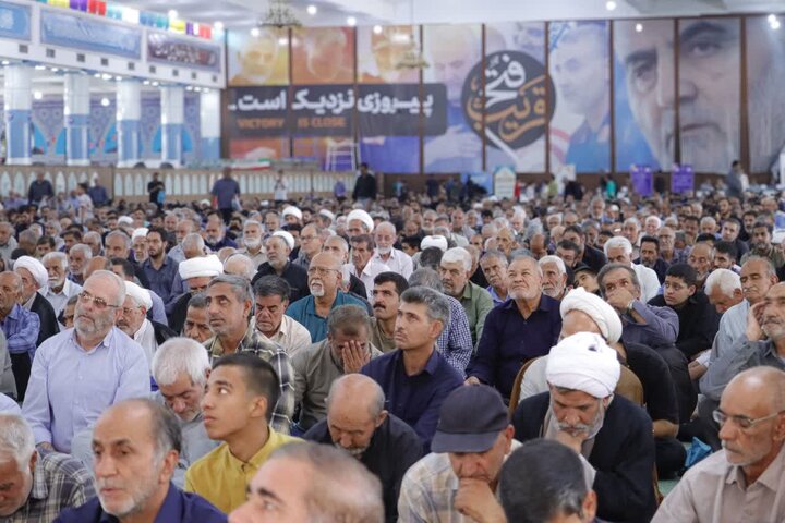 تصاویر/ اقامه نمازجمعه شهر کرمان