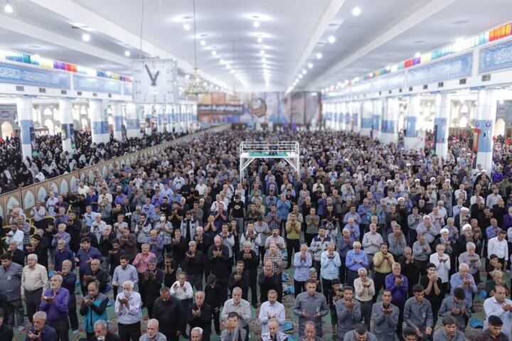 تصاویر/ اقامه نمازجمعه شهر کرمان