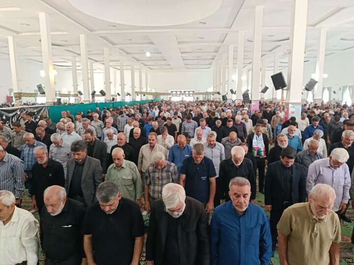 تصاویر/اقامه نماز عبادی سیاسی جمعه در ساوه