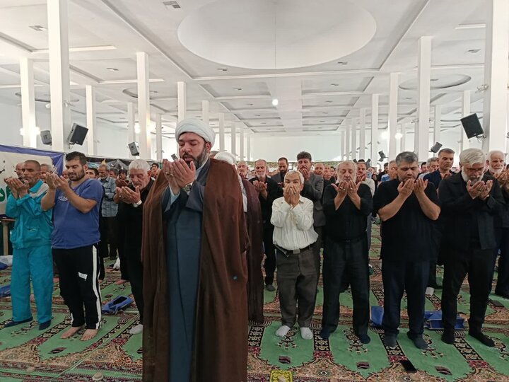 تصاویر/اقامه نماز عبادی سیاسی جمعه در ساوه