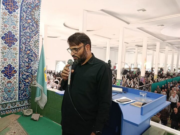 تصاویر/اقامه نماز عبادی سیاسی جمعه در ساوه