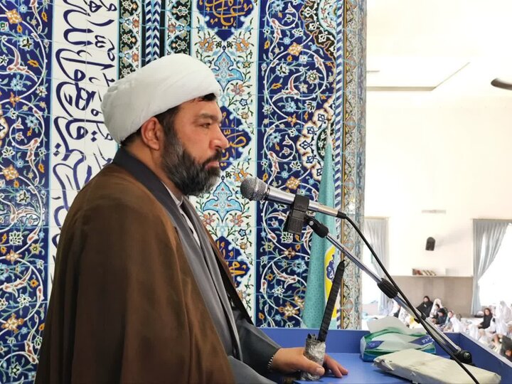 تصاویر/اقامه نماز عبادی سیاسی جمعه در ساوه