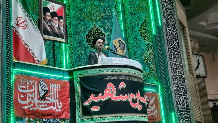 تصاویر/اقامه نماز عبادی سیاسی جمعه در خمین