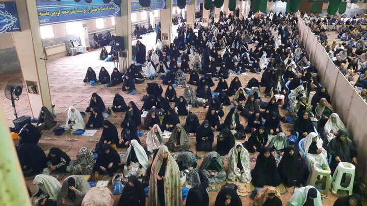 تصاویر/اقامه نماز عبادی سیاسی جمعه در خمین