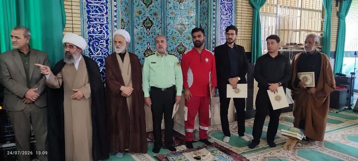 تصاویر/اقامه نماز عبادی سیاسی جمعه در زرندیه