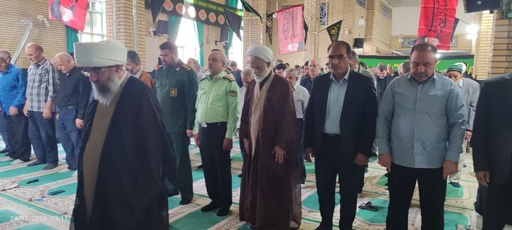 تصاویر/اقامه نماز عبادی سیاسی جمعه در زرندیه