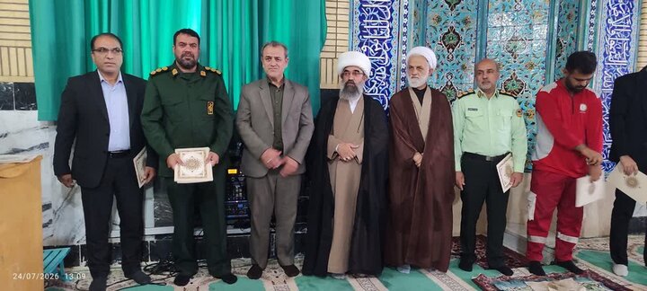 تصاویر/اقامه نماز عبادی سیاسی جمعه در زرندیه