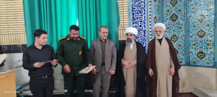 تصاویر/اقامه نماز عبادی سیاسی جمعه در زرندیه