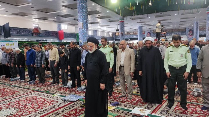 تصاویر| نماز جمعه عبادی سیاسی بیرجند