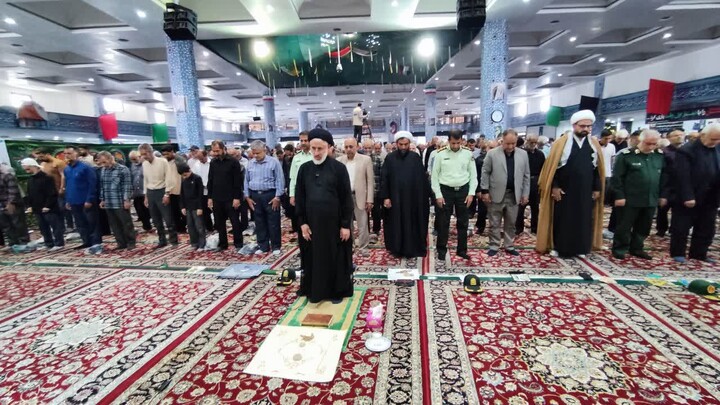 تصاویر| نماز جمعه عبادی سیاسی بیرجند