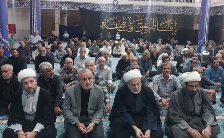 تصاویر/حضور نماینده ولی‌فقیه در کردستان در نماز جمعه شهرستان قروه