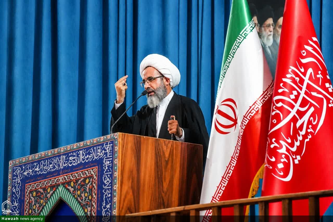 پنجم مرداد یادآور فرمان تاریخی امام خمینی(ره) برای اقامه نماز جمعه است