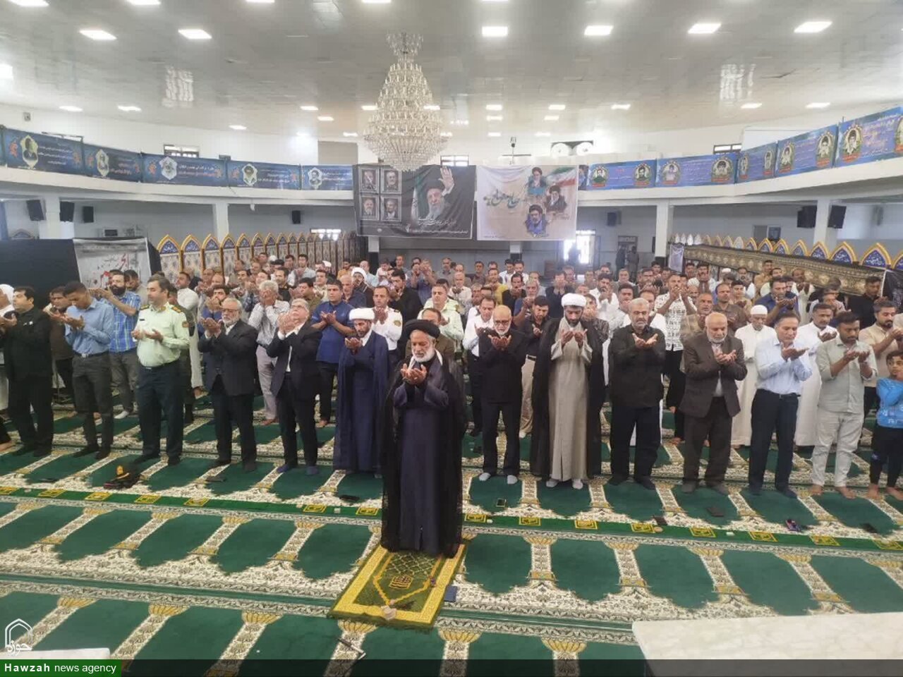 نماز جمعه عسلویه به روایت تصویر