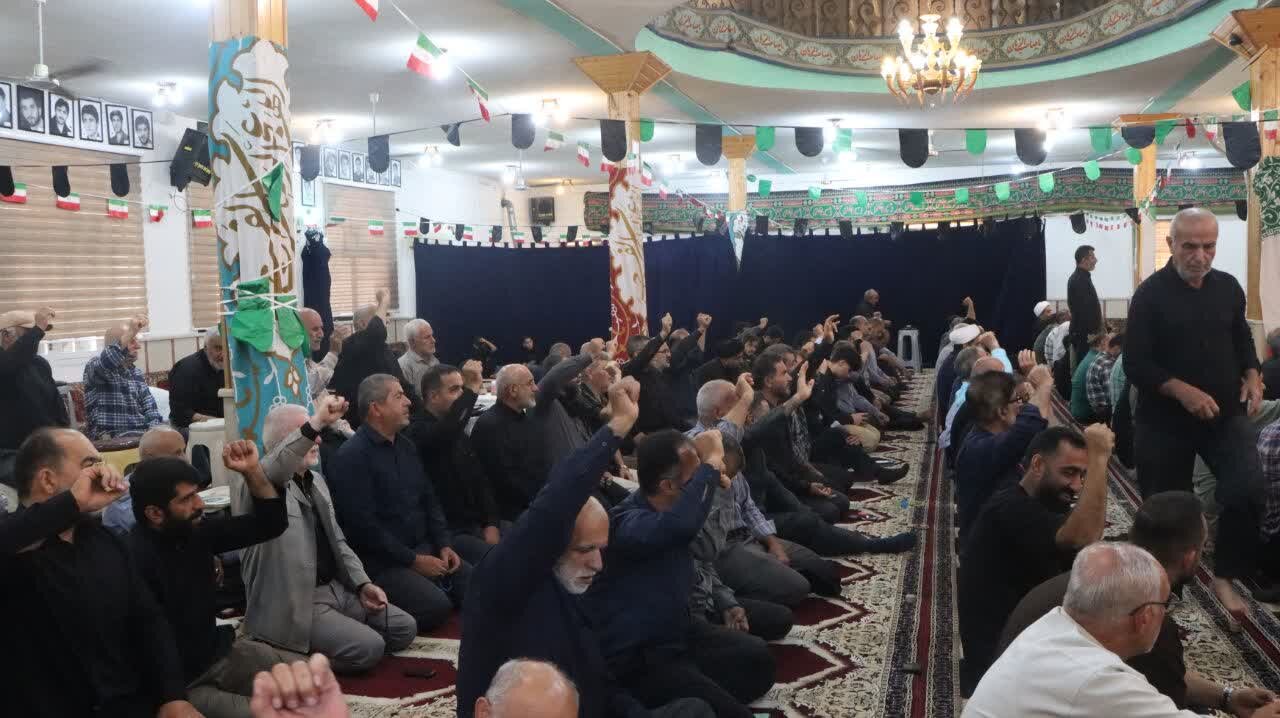 تصاویر/ نماز جمعه در سرخ رود