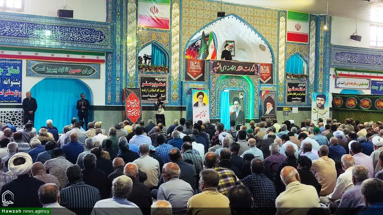 نماز جمعه، حج مستمندان و دریچه ای به سوی آمرزش و آرامش است
