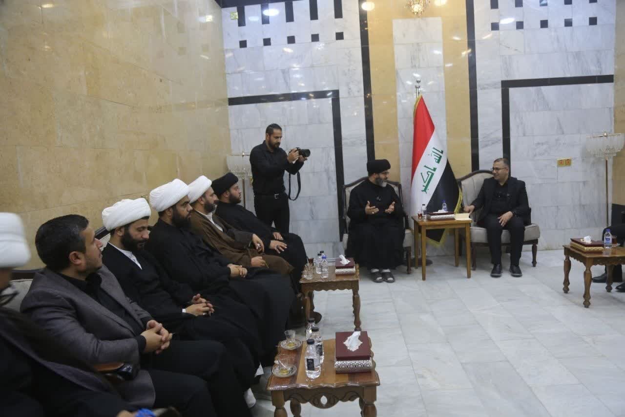 تصاویر/ دیدار مسئول کمیته اربعین حوزههای علمیه با استاندار المثنی تصاویر/ دیدار مسئول کمیته اربعین حوزههای علمیه با استاندار المثنی