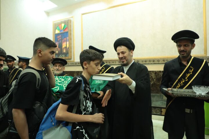 تصاویر/ آئین بدرقه خادمان موکب امامزادگان قم مستقر در شهر مقدس سامرا