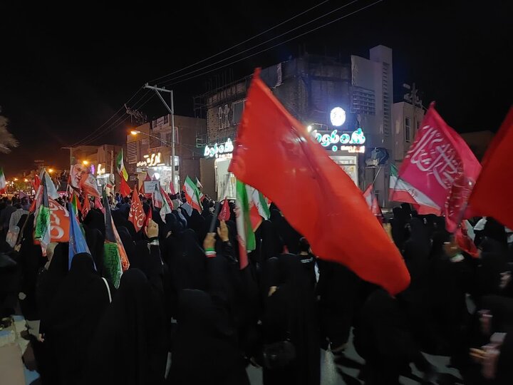 تصاویر/ راهپیمایی و تمجع بافقی ها با حضور امام جمعه بافق و مردم همیشه در صحنه شهرستان در بلوار وحشی بافقی