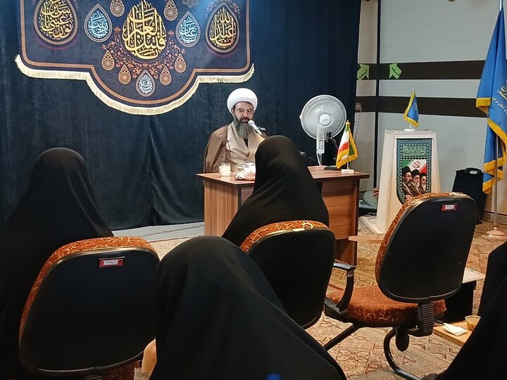 تصاویر/مراسم بزرگداشت قائد شهید امت در مدرسه علمیه فاطمه‌الزهرا اراک