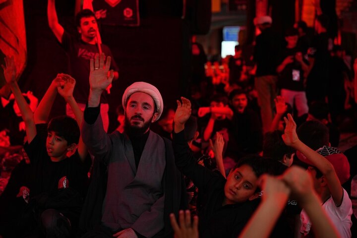 تصاویر/ تجمع بزرگ «هیأت نوجوانان آرمانی» و بدرقه زوار اربعین