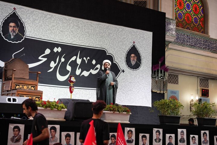 تصاویر/ تجمع بزرگ «هیأت نوجوانان آرمانی» و بدرقه زوار اربعین