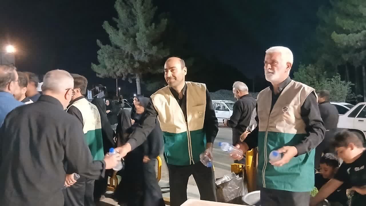 محفل قرآنی «قائد شهید امت» در آران وبیدگل رضوی برگزار شد
