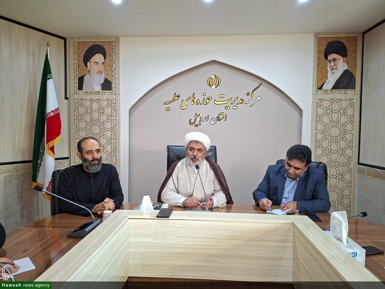 رونمایی کتاب