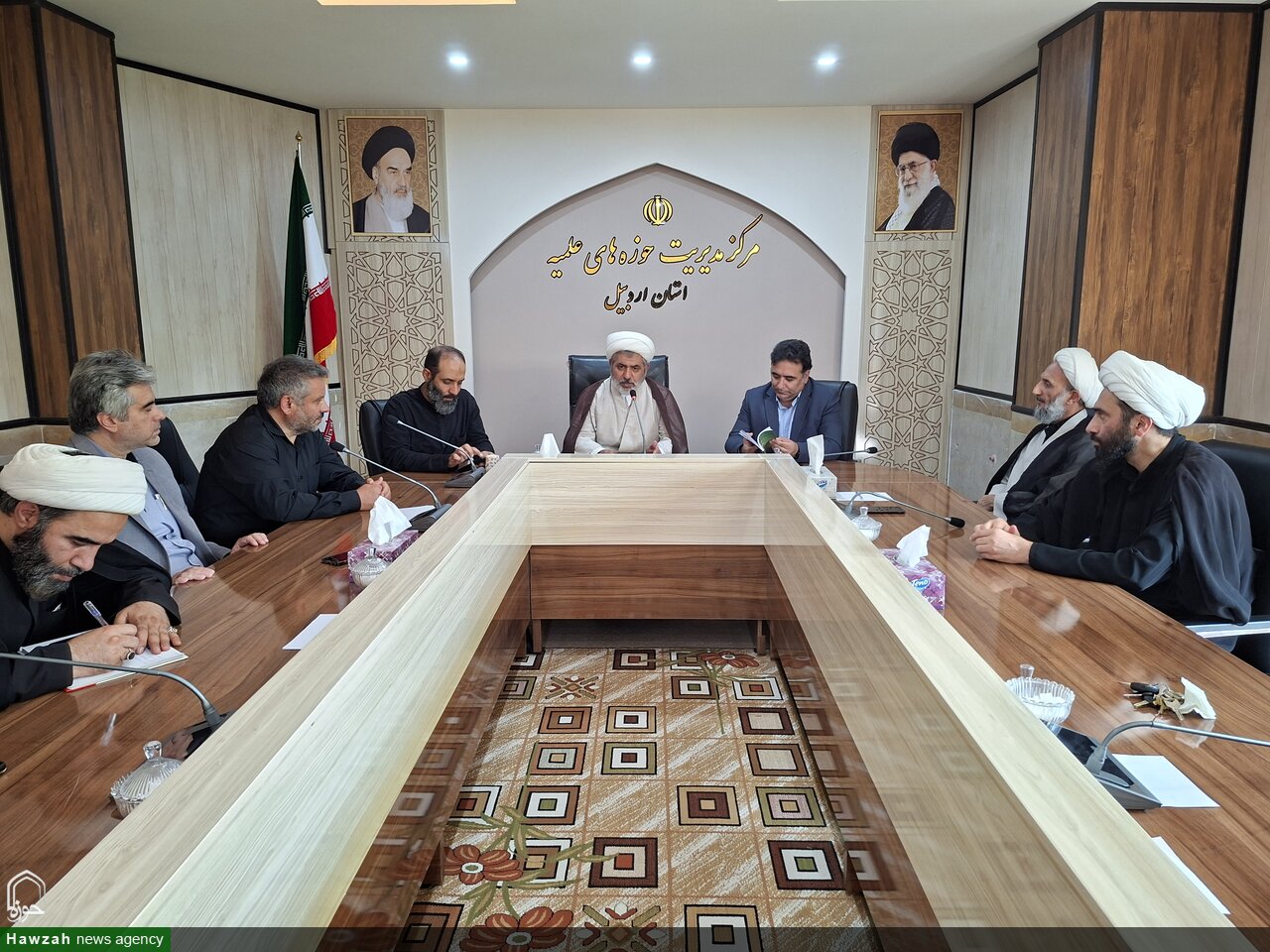 رونمایی کتاب