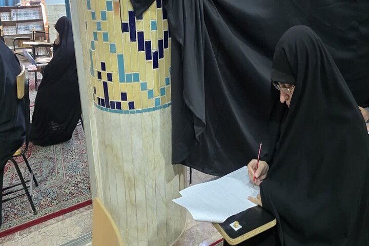 آزمون جذب استاد حوزه علمیه خواهران در استان یزد برگزار شد