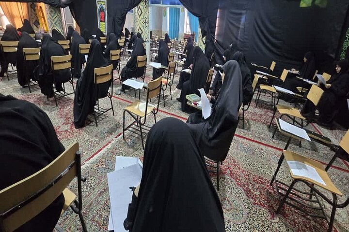 آزمون جذب استاد حوزه علمیه خواهران در استان یزد برگزار شد