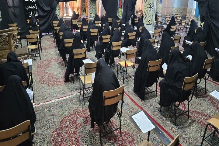 آزمون جذب استاد حوزه علمیه خواهران در استان یزد برگزار شد