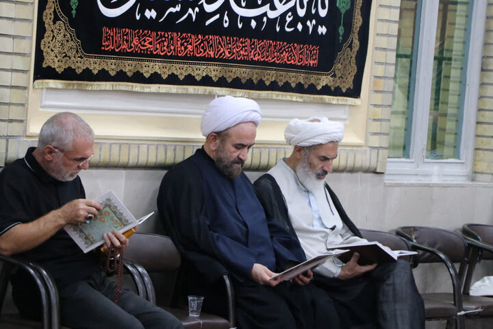 تصاویر/ مراسم بزرگداشت رهبر شهید در مسجد ازگل