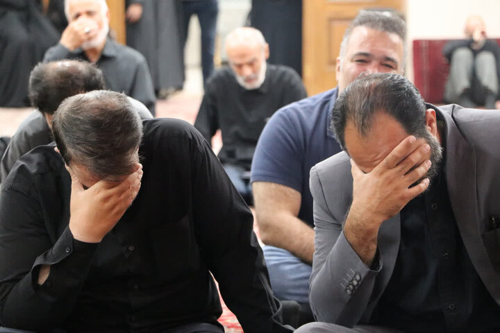 تصاویر/ مراسم بزرگداشت رهبر شهید در مسجد ازگل