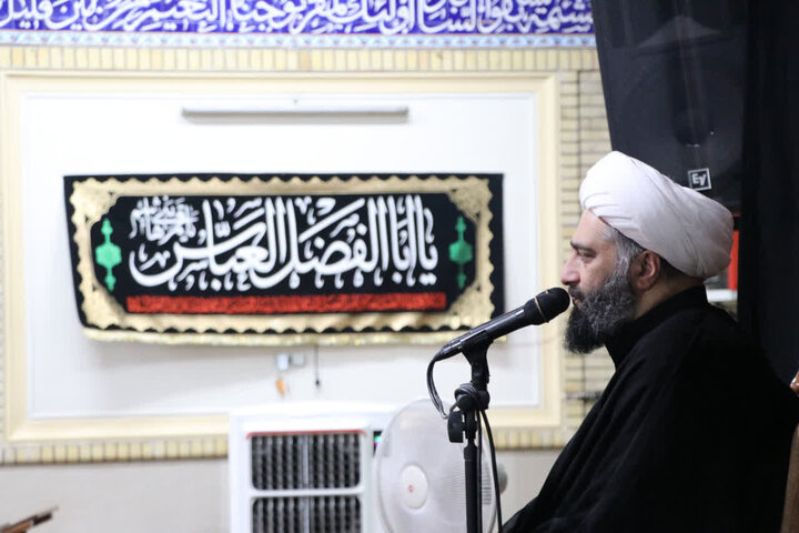 تصاویر/ مراسم بزرگداشت رهبر شهید در مسجد ازگل