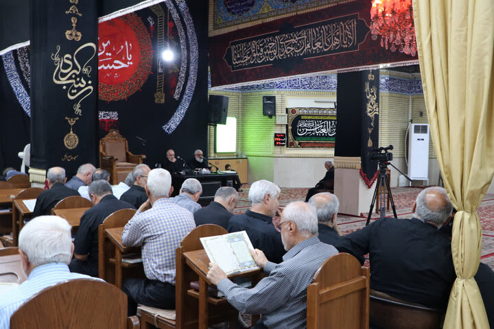 تصاویر/ مراسم بزرگداشت رهبر شهید در مسجد ازگل