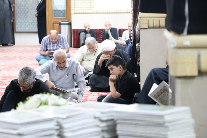 تصاویر/ مراسم بزرگداشت رهبر شهید در مسجد ازگل