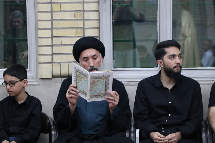 تصاویر/ مراسم بزرگداشت رهبر شهید در مسجد ازگل